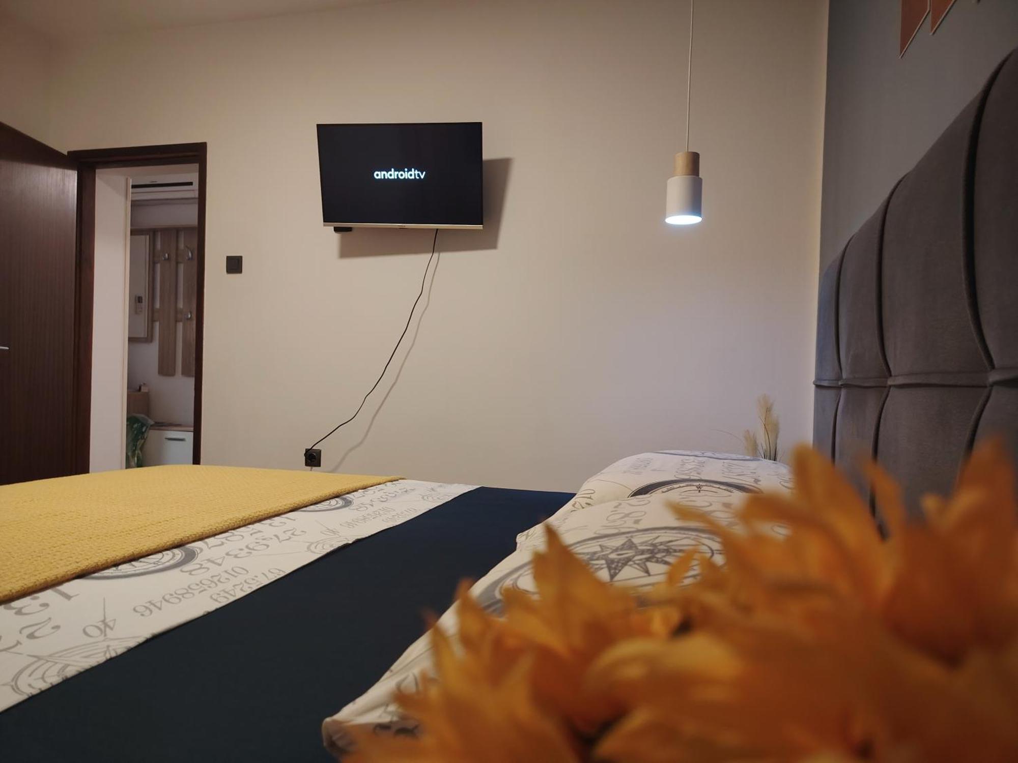 Apartman Hric -50M Od Plaze- Mali Lošinj Eksteriør bilde